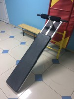 Доска для пресса навесная на шведскую стенку с двумя валиками (длина 1,5 метра) - fgospostavki.ru - Южно-Сахалинск
